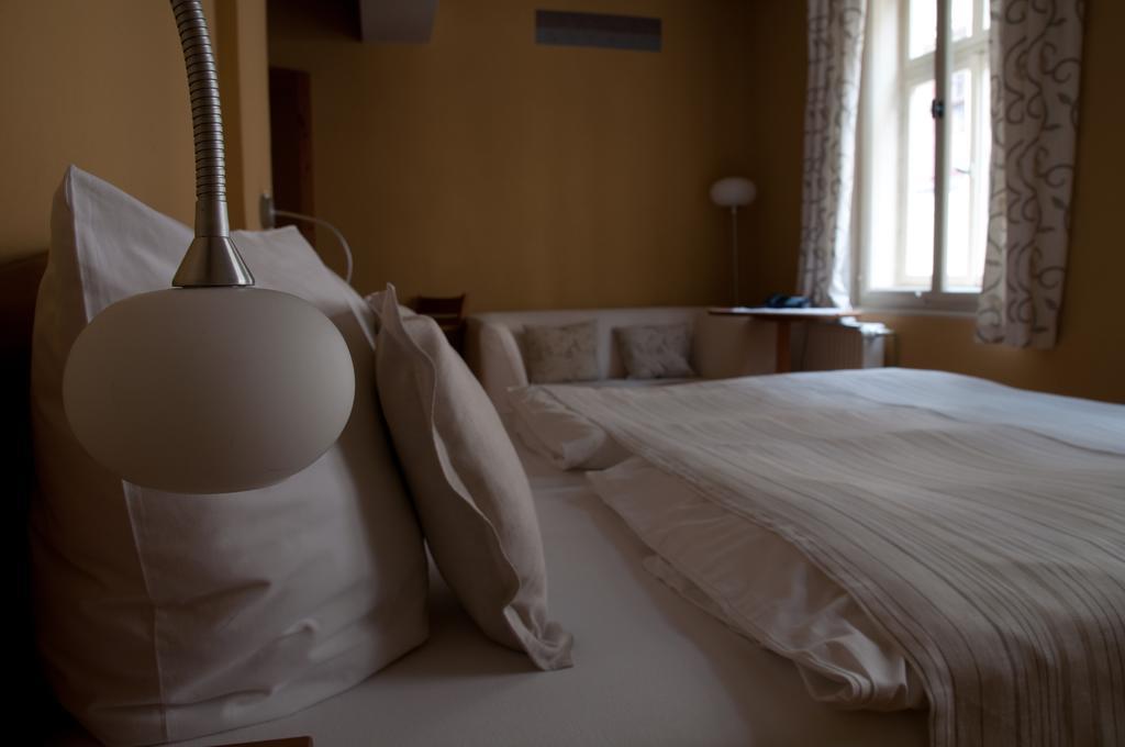 Hotel Am Hoken เควดลินบวร์ก ภายนอก รูปภาพ
